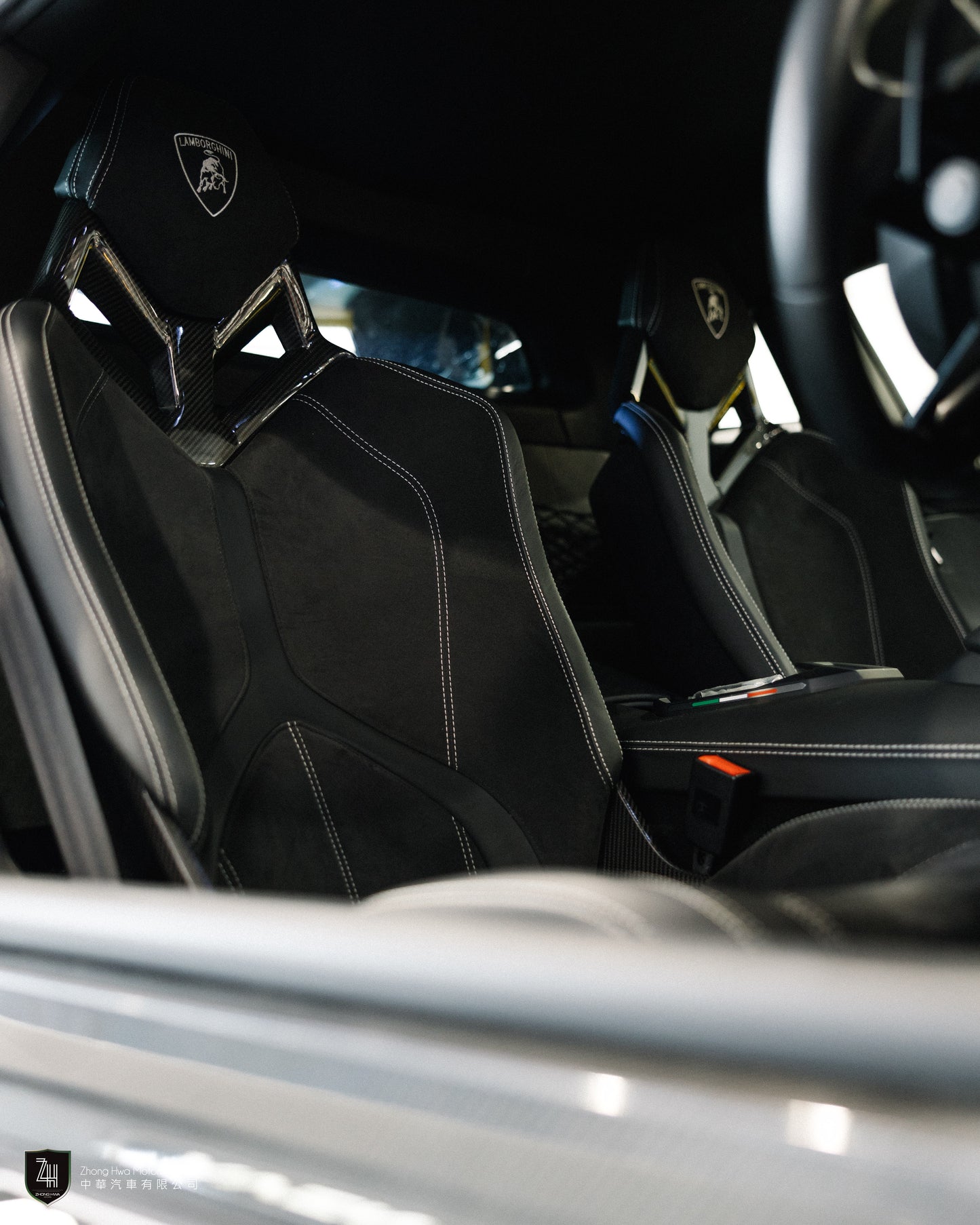 2018 Lamborghini Aventador S LP740-4