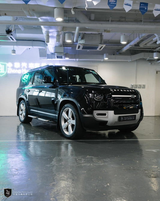 2023 Land Rover Defender 130 8Seats