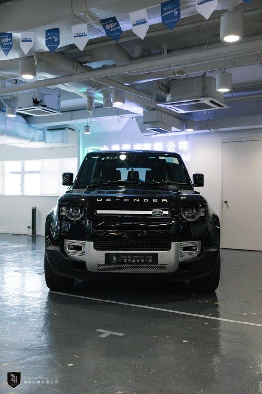 2023 Land Rover Defender 130 8Seats