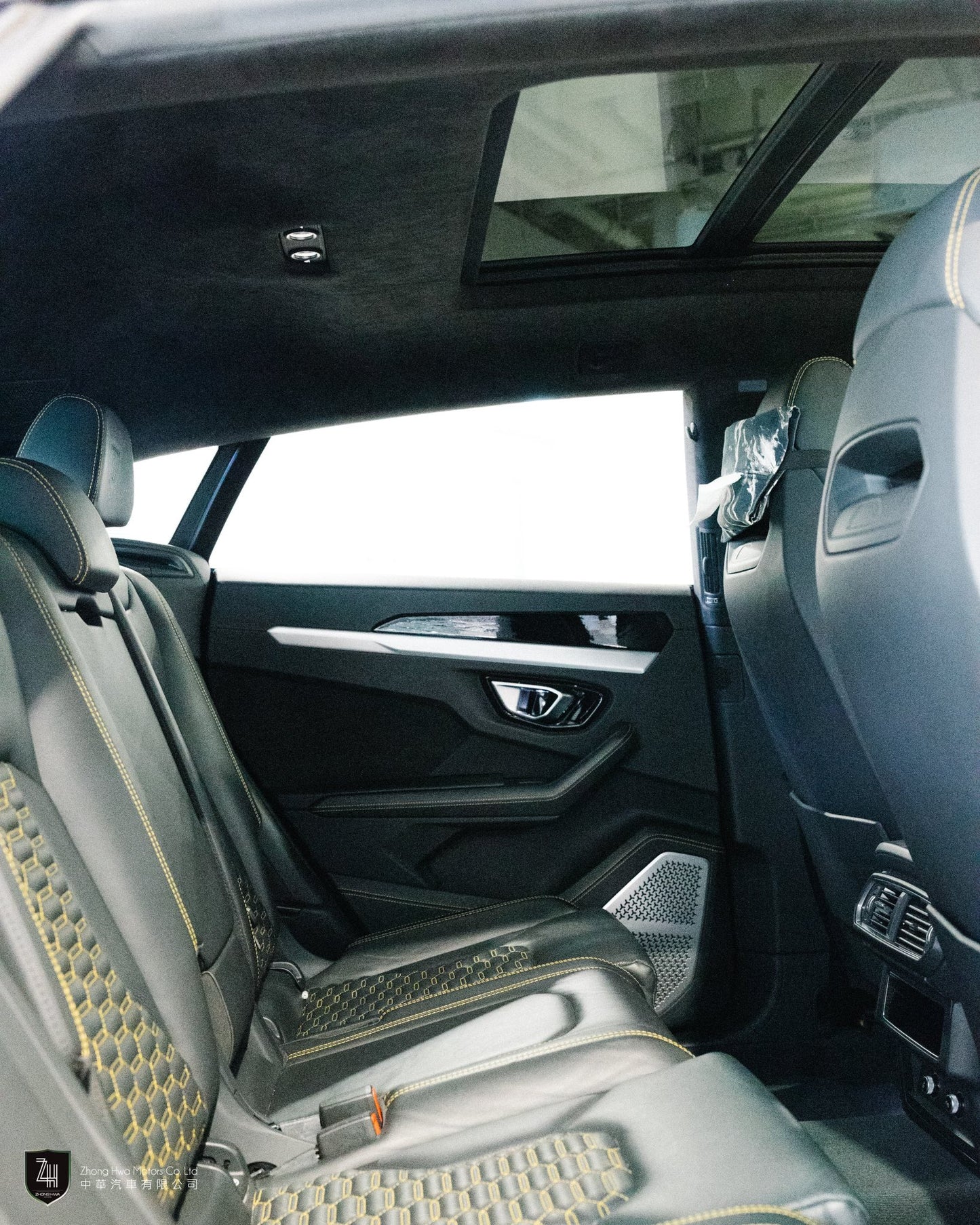 2019 Lamborghini URUS