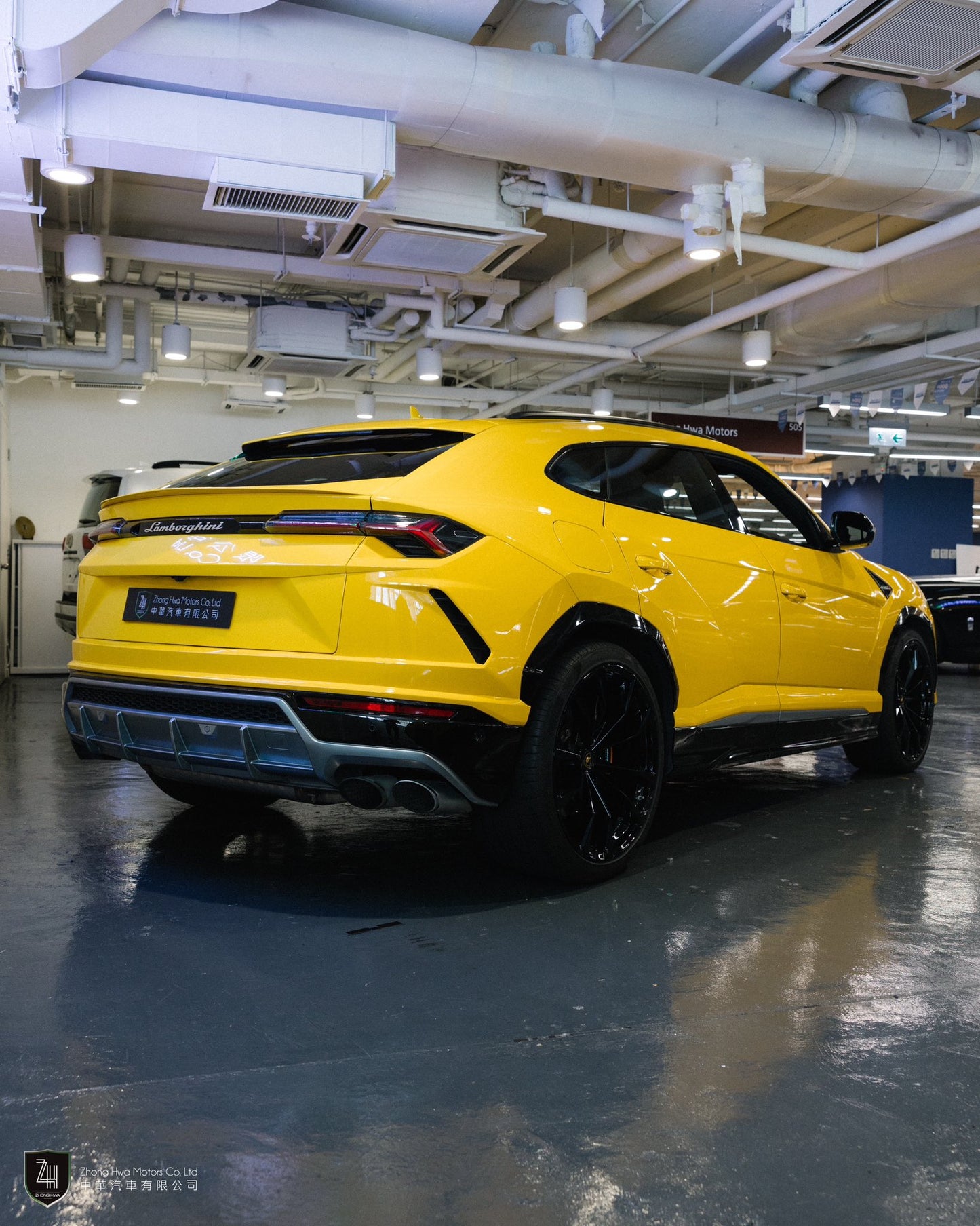 2019 Lamborghini URUS
