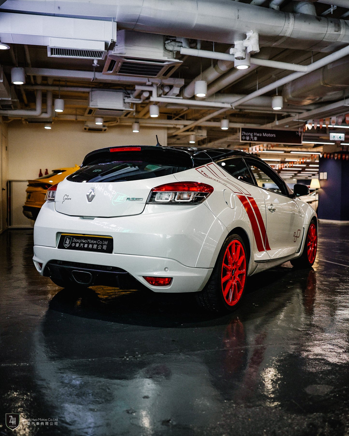 2015 Renault Megane RS 275 Trophy-R