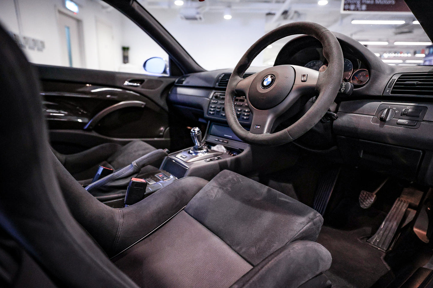 2004 BMW M3 CSL
