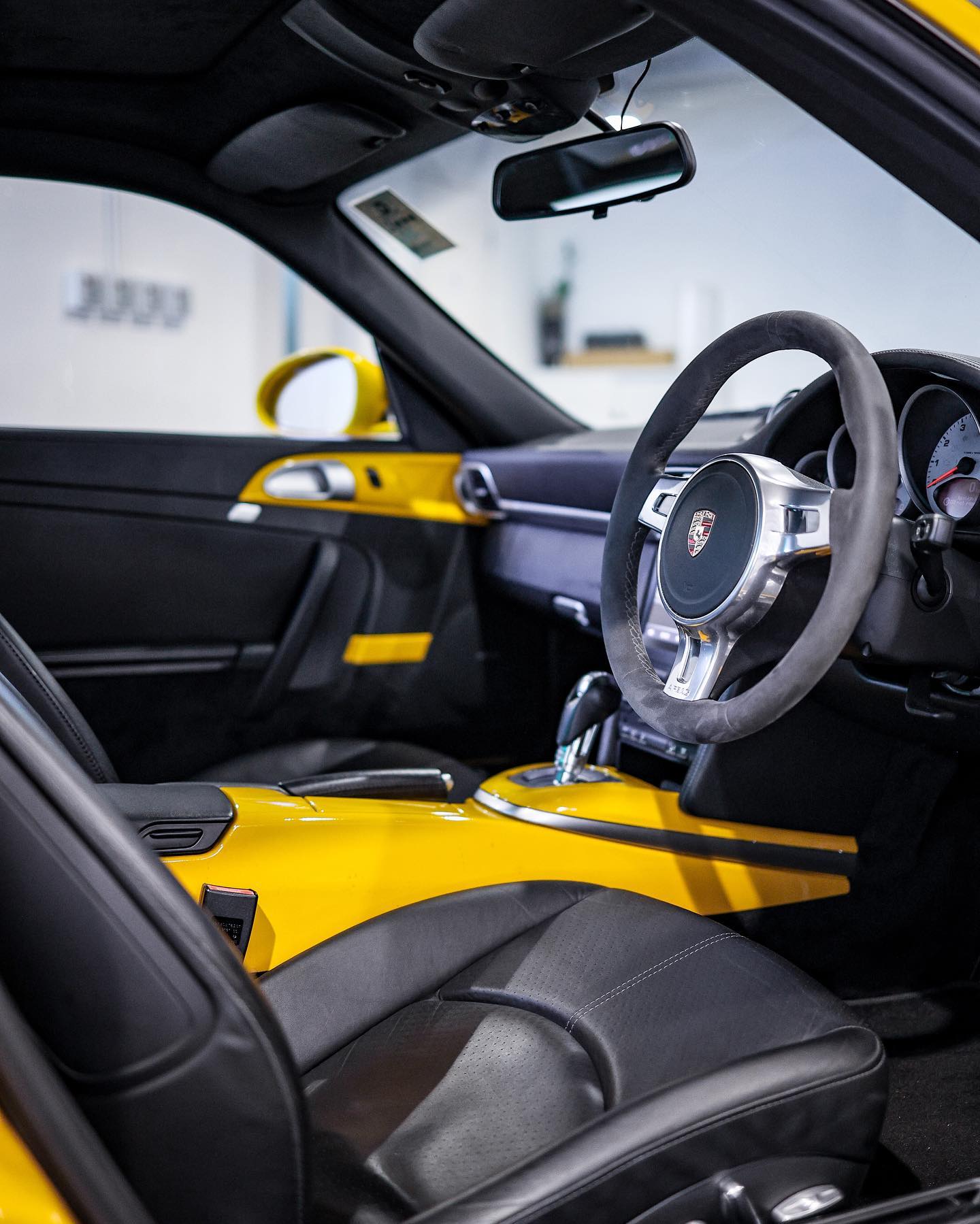 2009 Porsche Carrera C2s