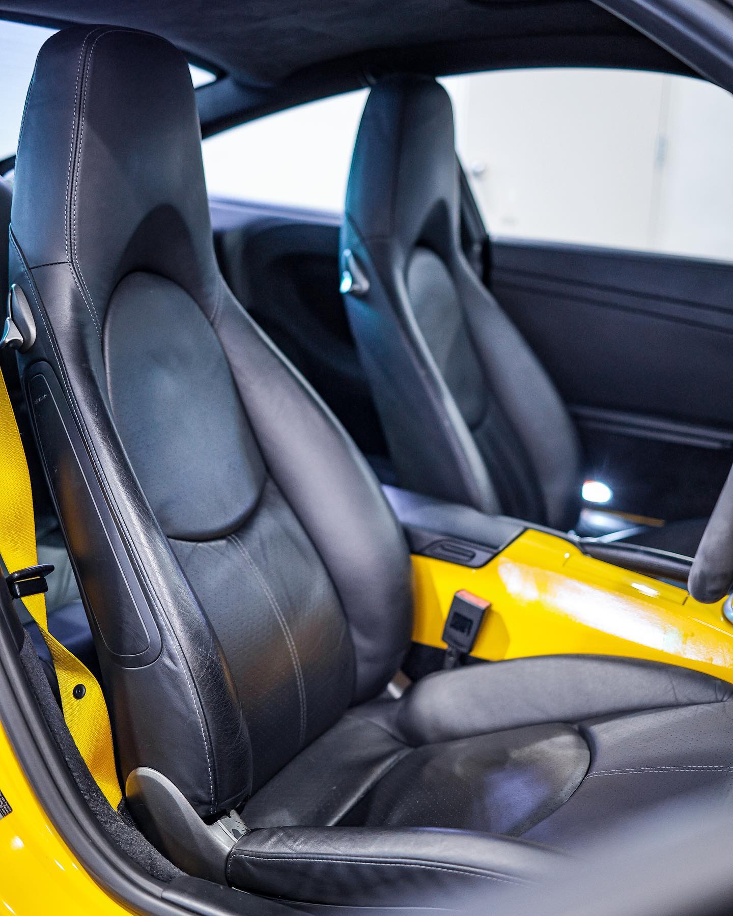 2009 Porsche Carrera C2s