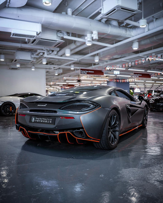 18/20 McLaren 570GT