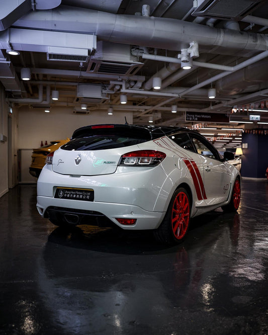 2015 Renault Megane RS 275 Trophy-R