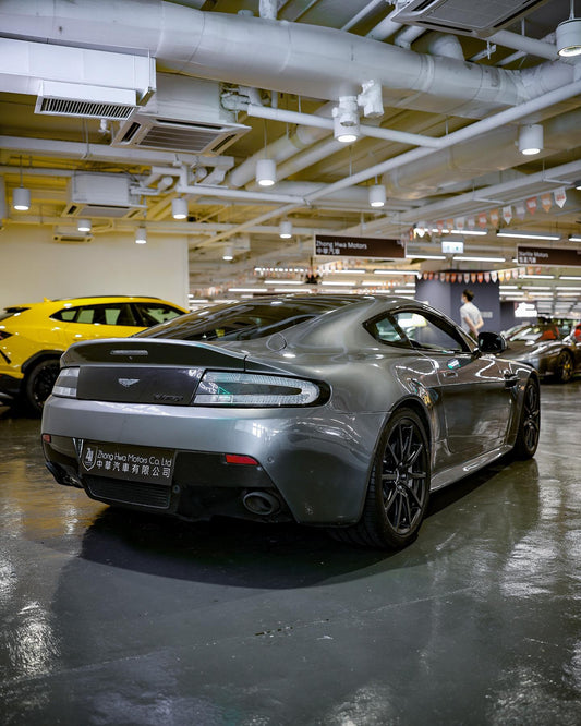 2009 ASTON MARTIN V12 VANTAGE - MANUAL