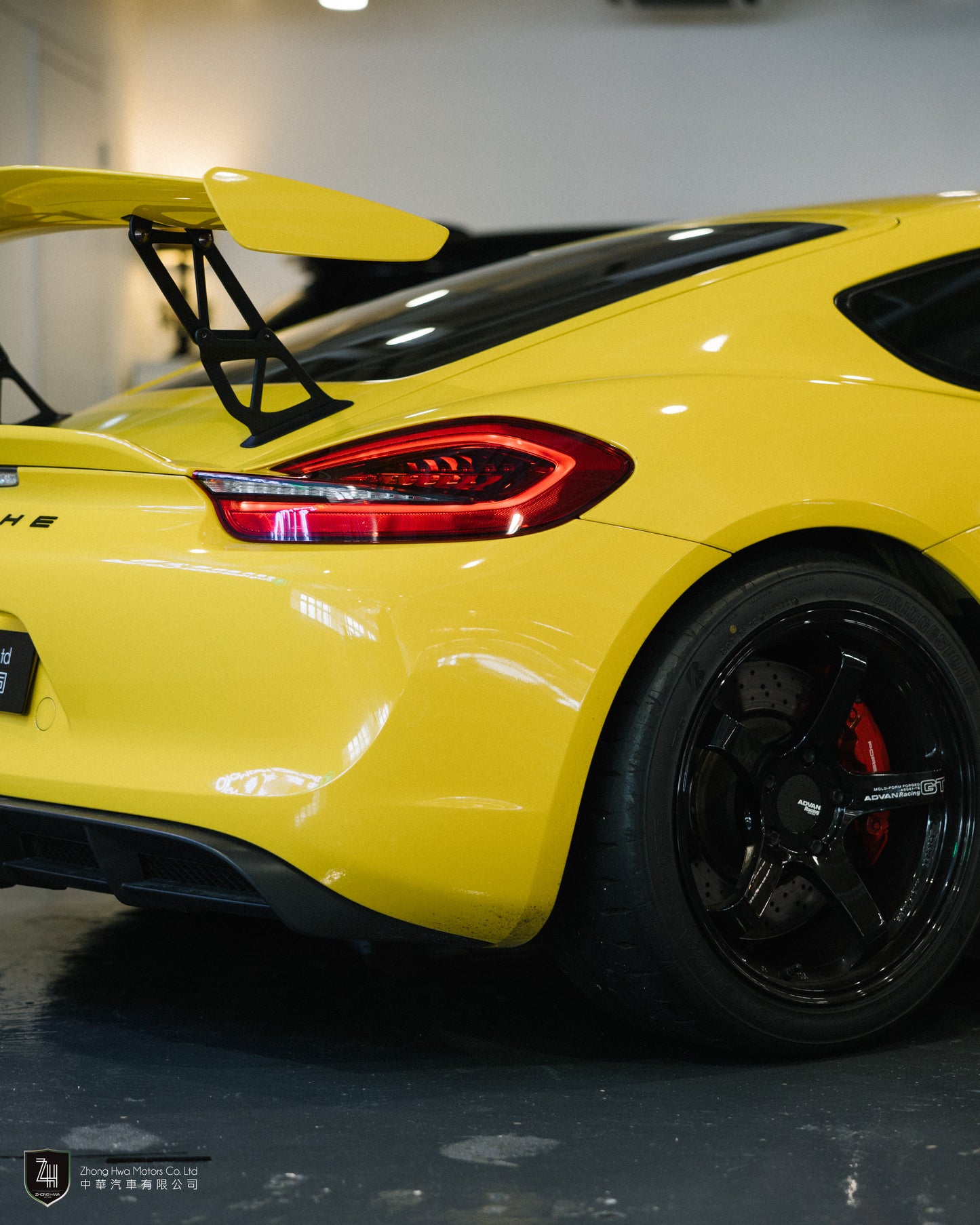 2016 Porsche 981 Cayman GT4