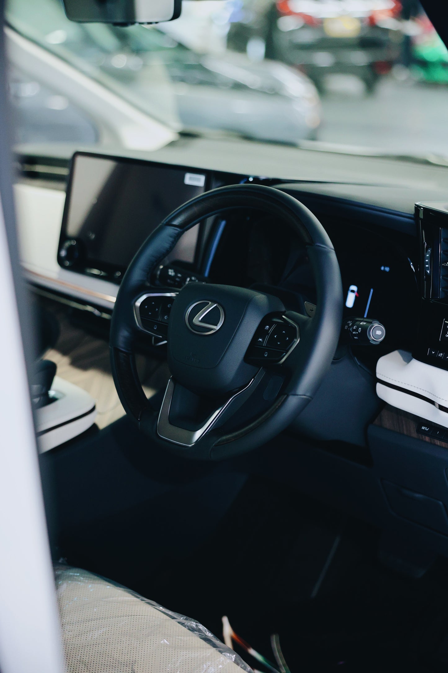 2025 Lexus LM500H HEV DIRECT 4