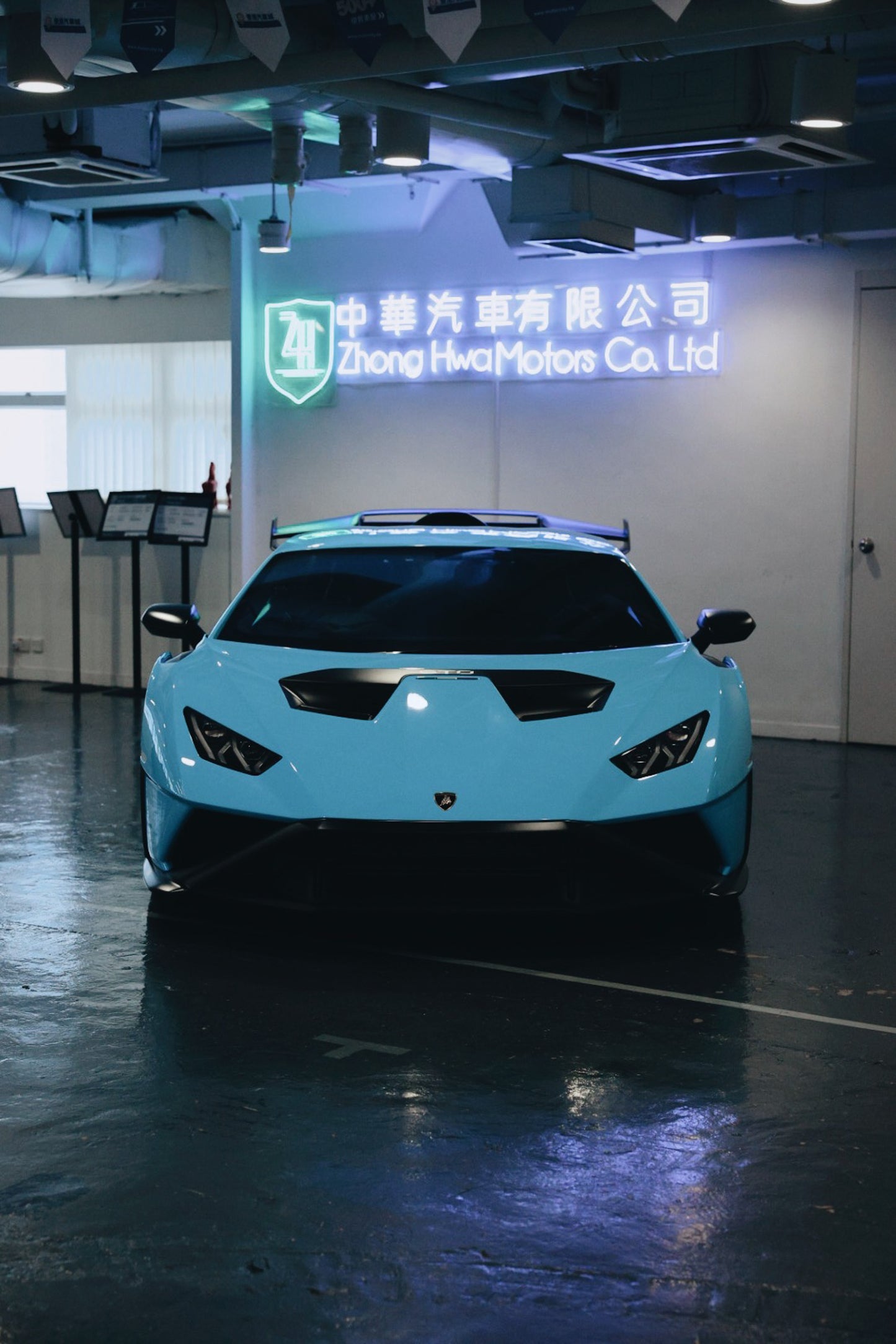 2022 Lamborghini Huracan STO