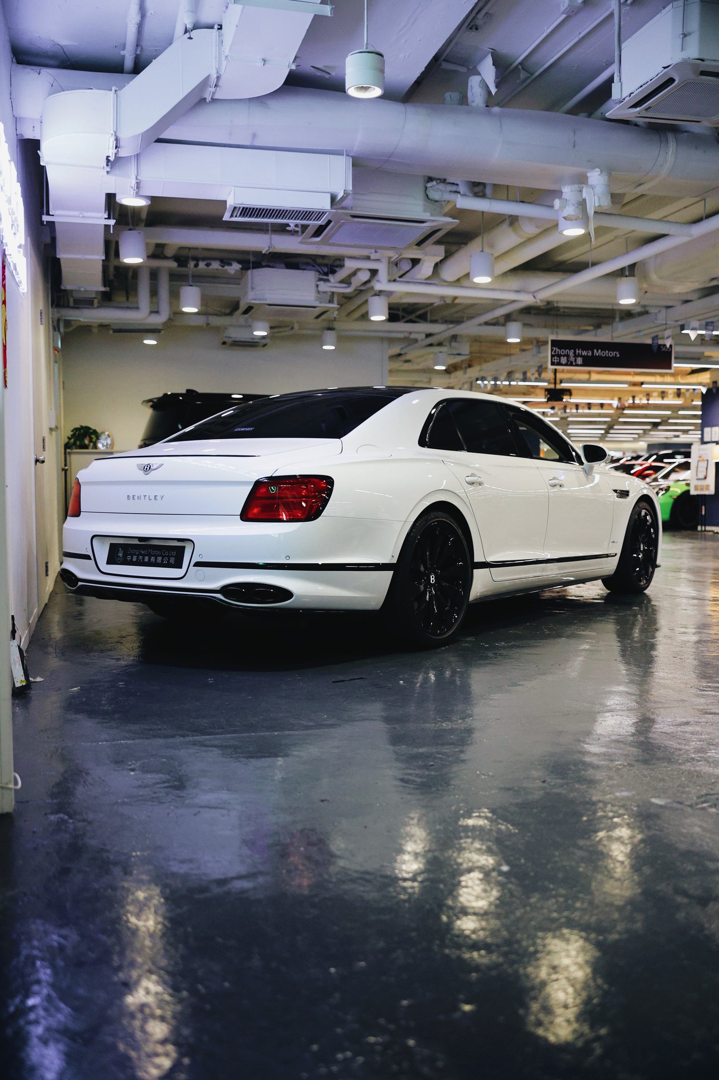 2023 Bentley Flying Spur V8S