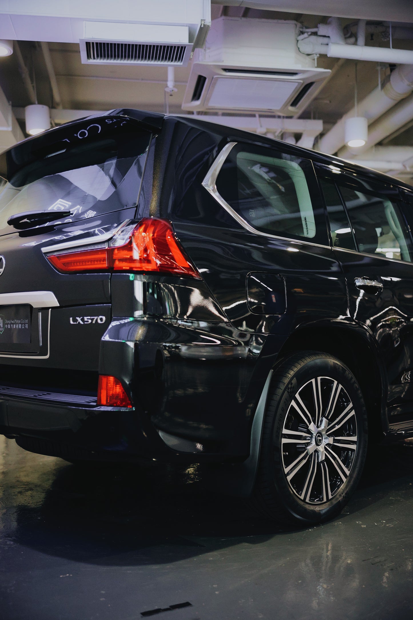 2021 LEXUS LX570 V8
