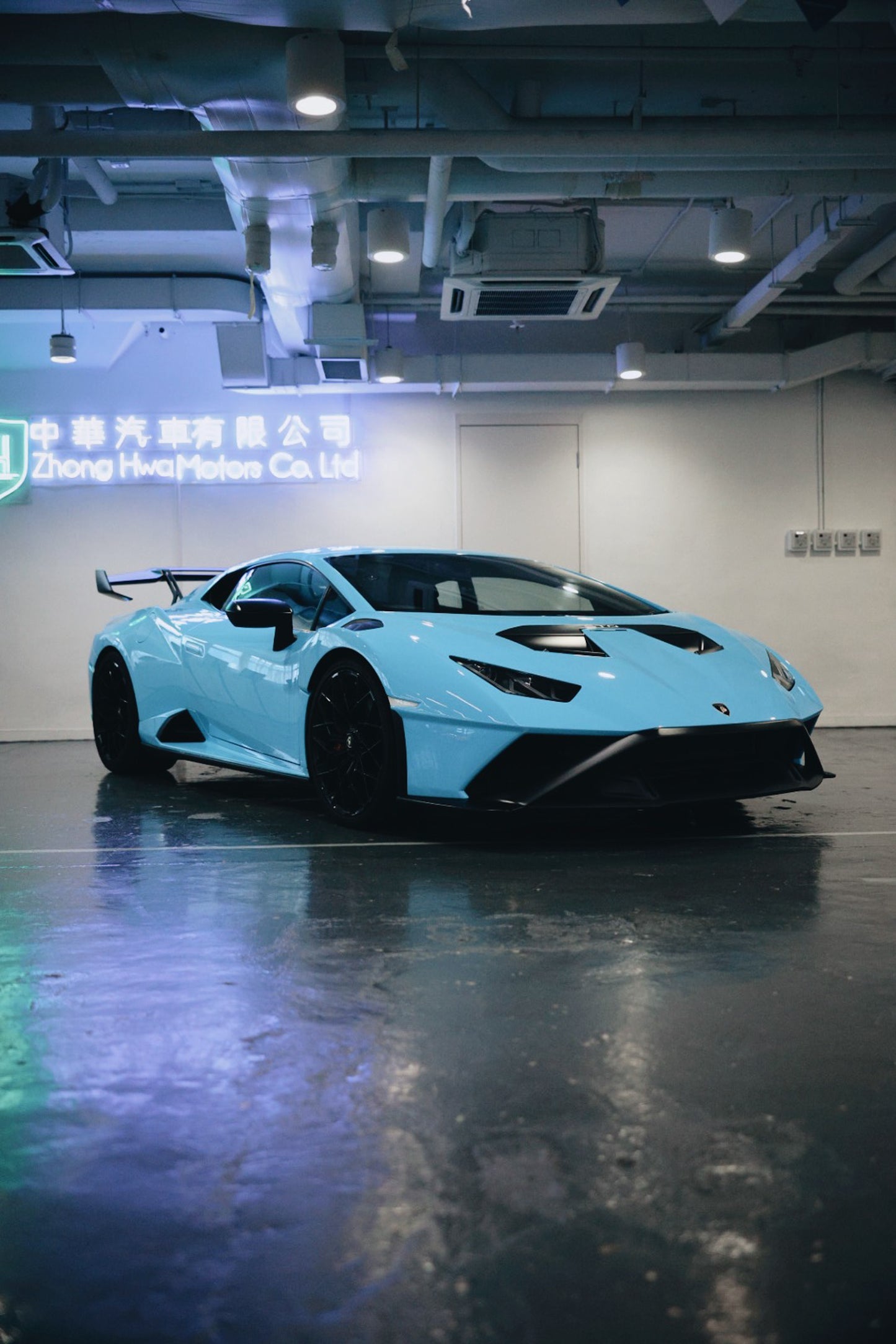 2022 Lamborghini Huracan STO