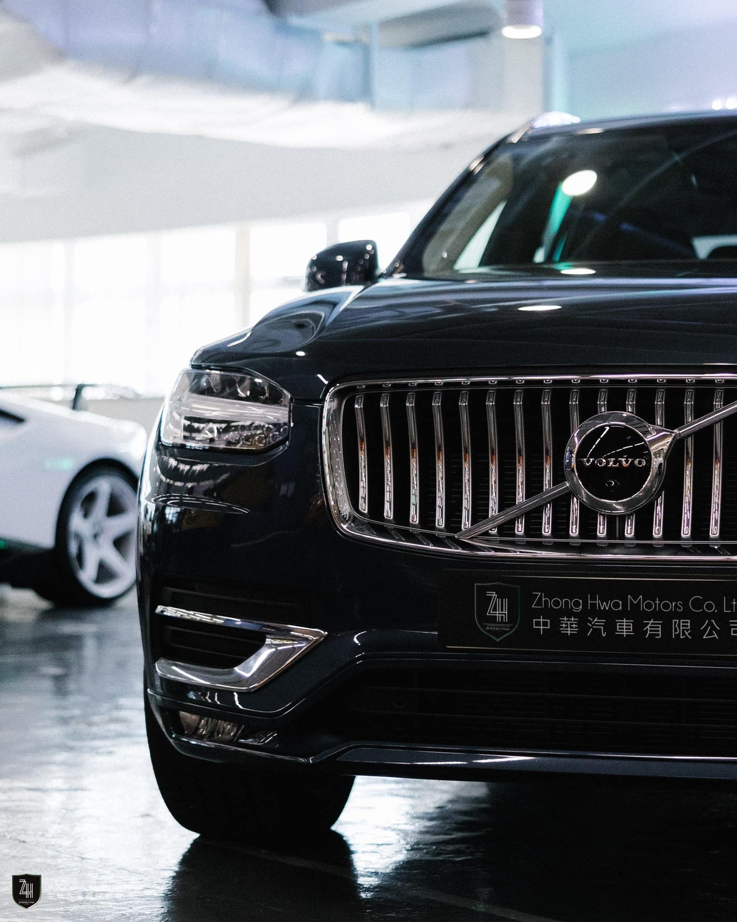 2022 Volvo XC90 B6