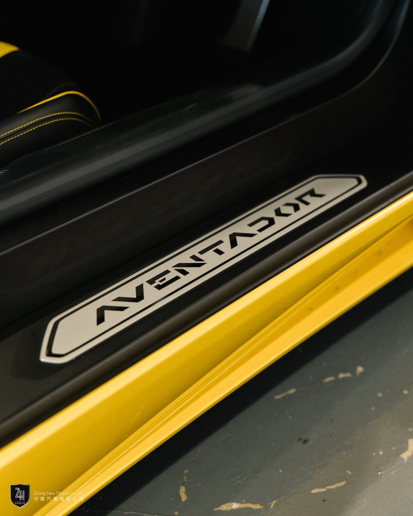 2012 Lamborghini Aventador LP700-4