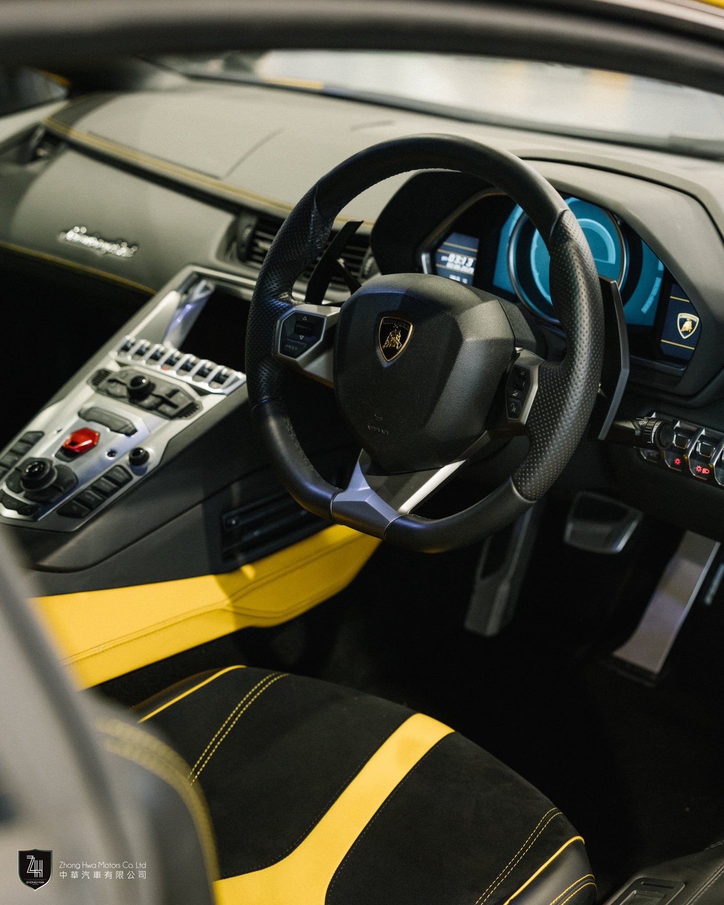 2012 Lamborghini Aventador LP700-4