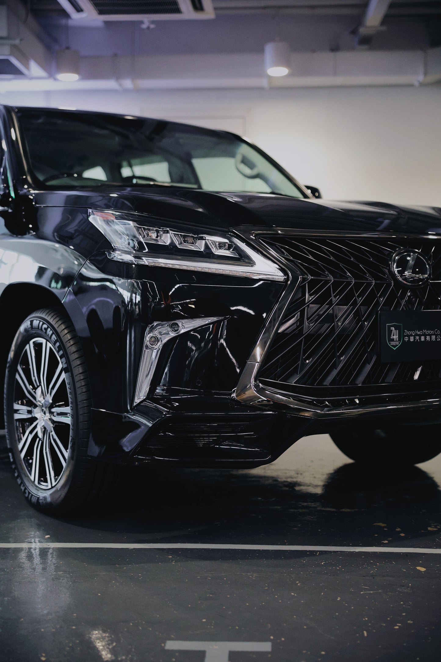 2021 LEXUS LX570 V8