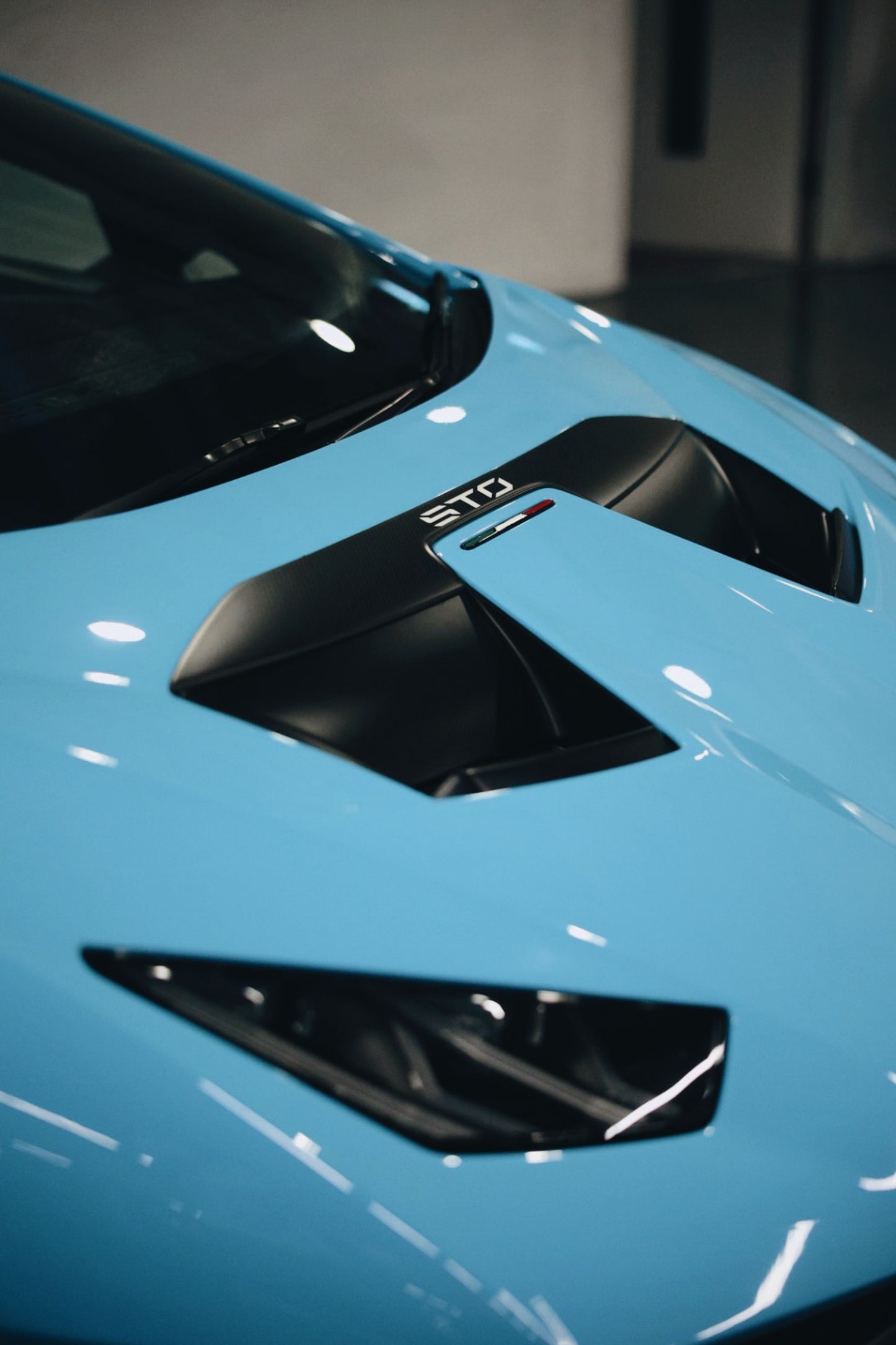 2022 Lamborghini Huracan STO