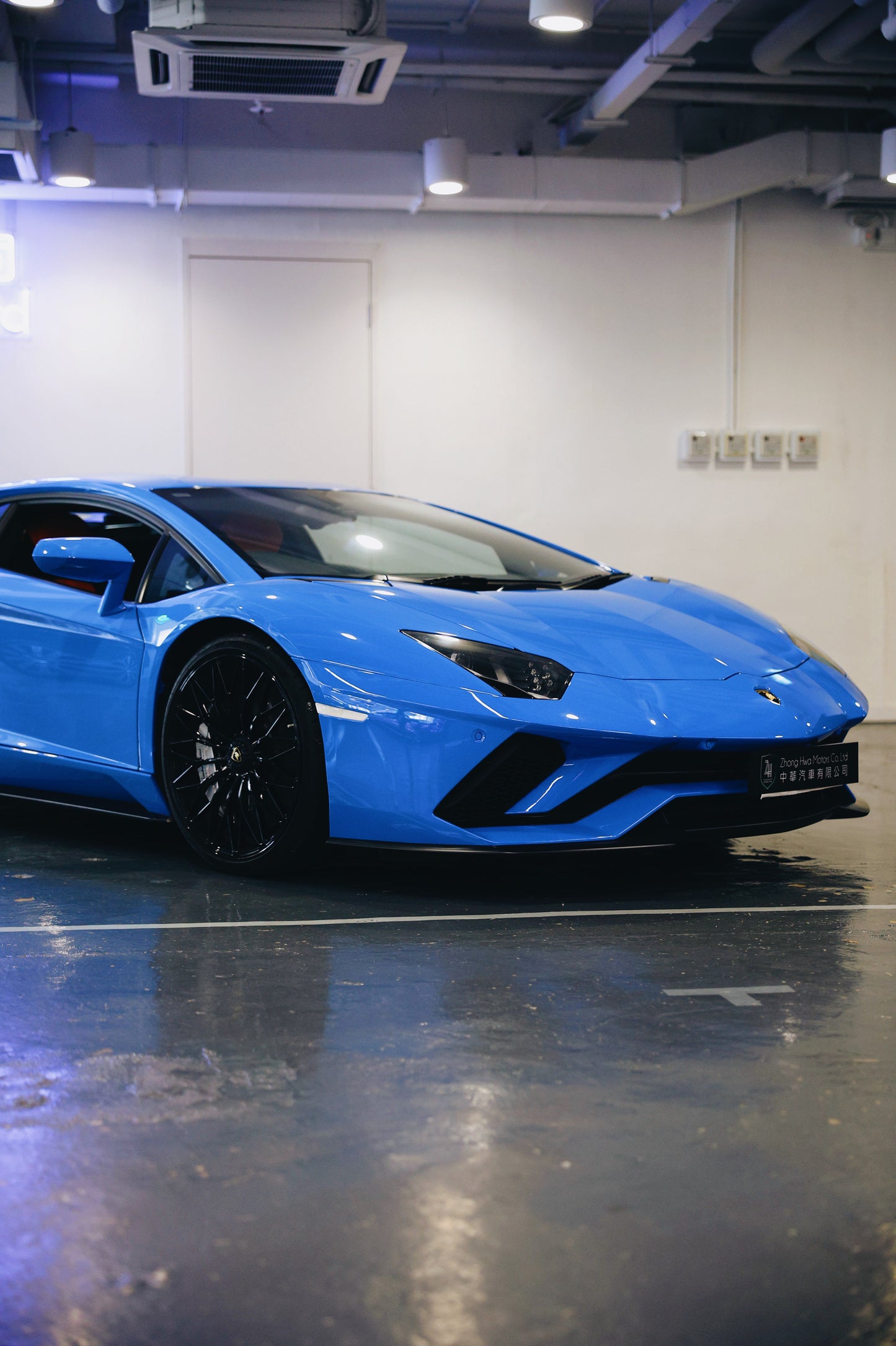 2017 Lamborghini Aventador S LP740