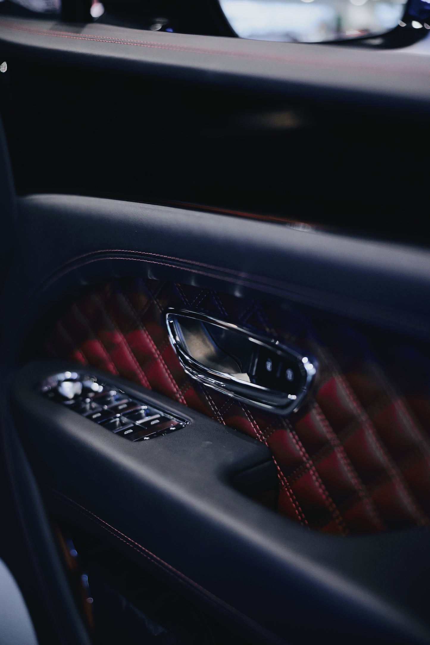 2021 Bentley Bentayga (Blackline)