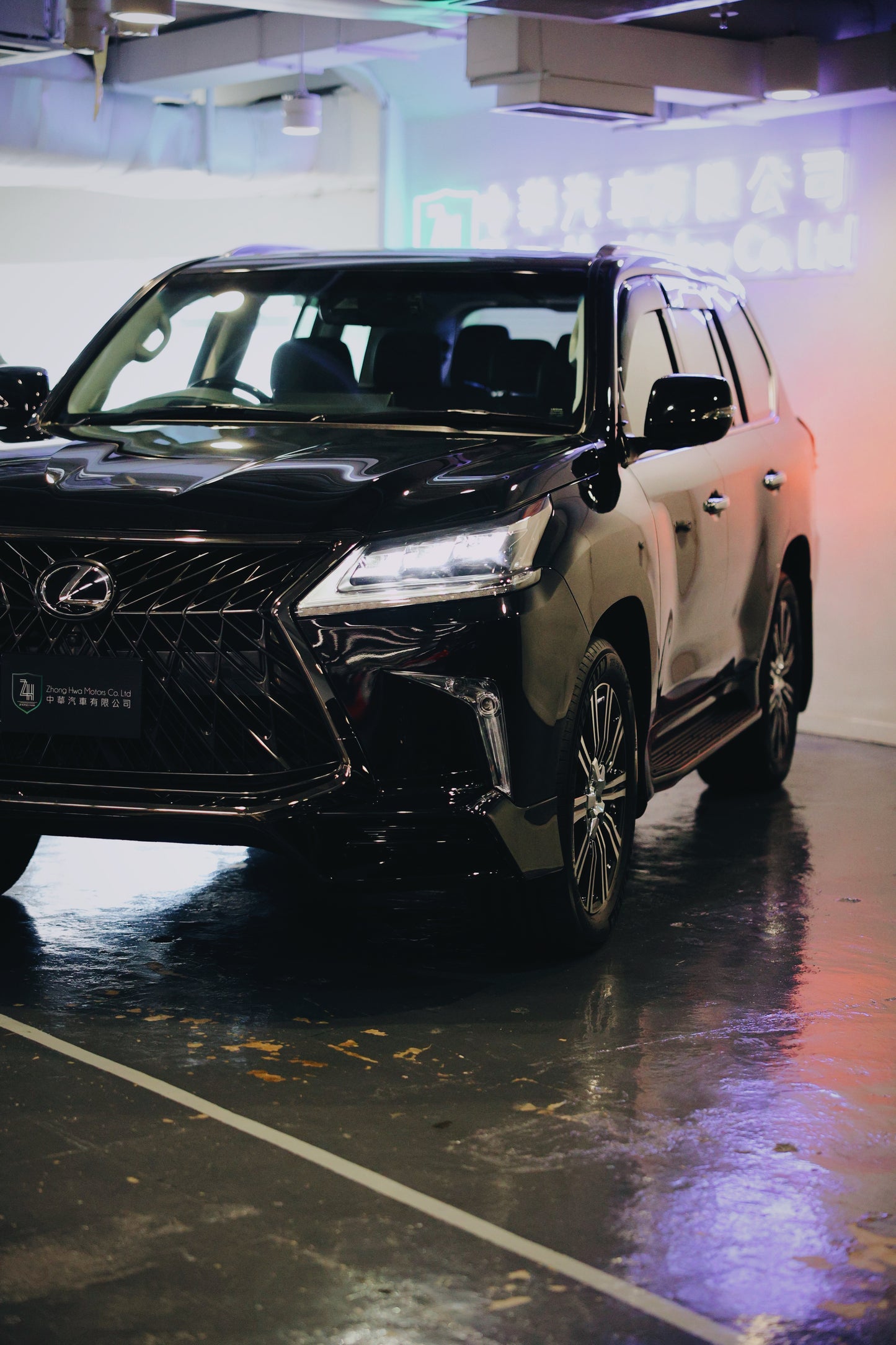 2021 LEXUS LX570 V8