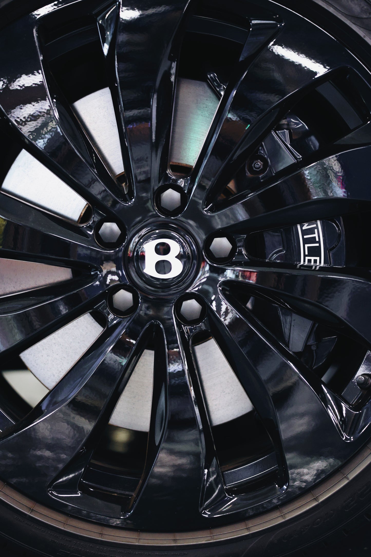 2023 Bentley Flying Spur V8S