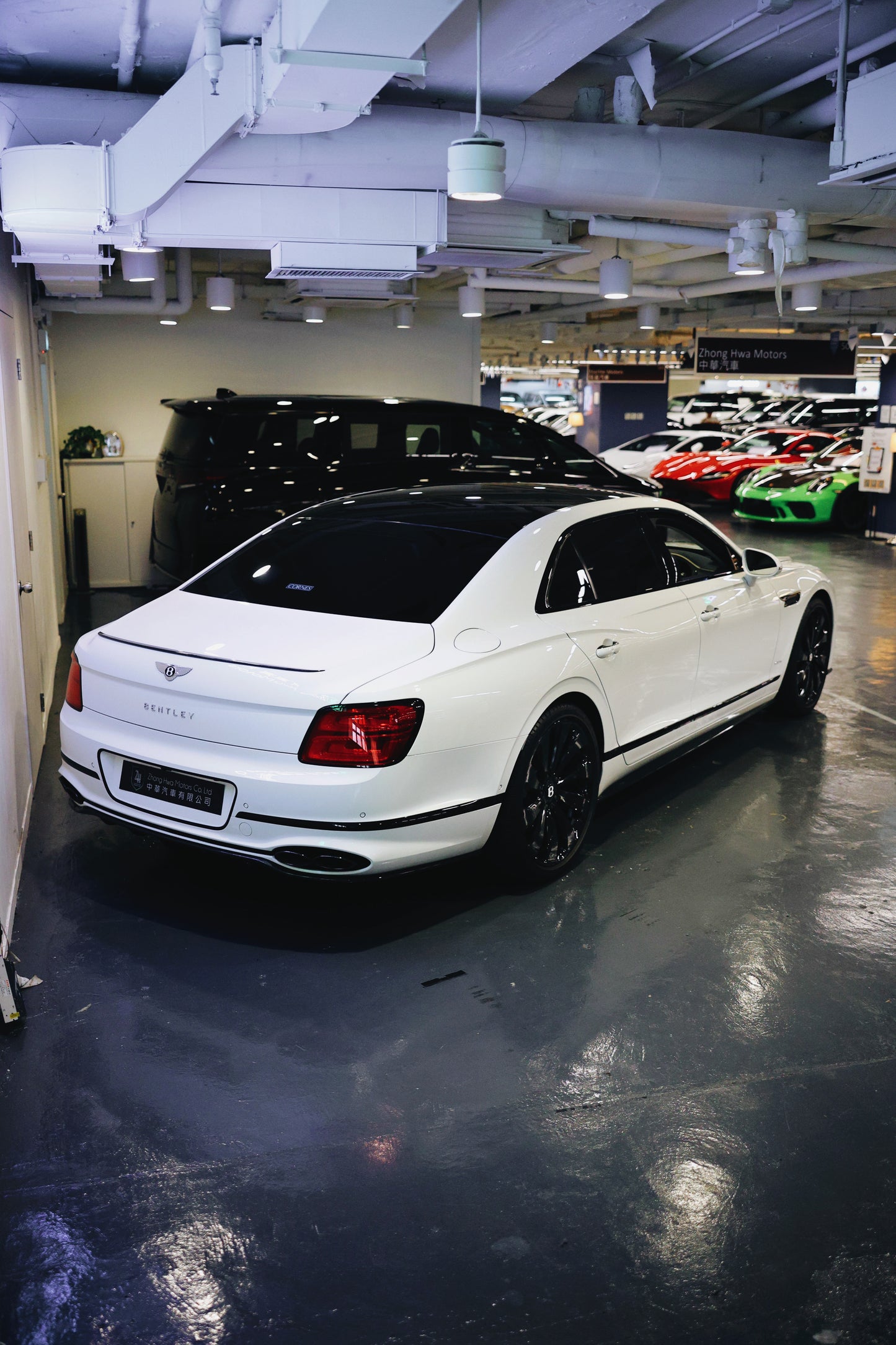 2023 Bentley Flying Spur V8S