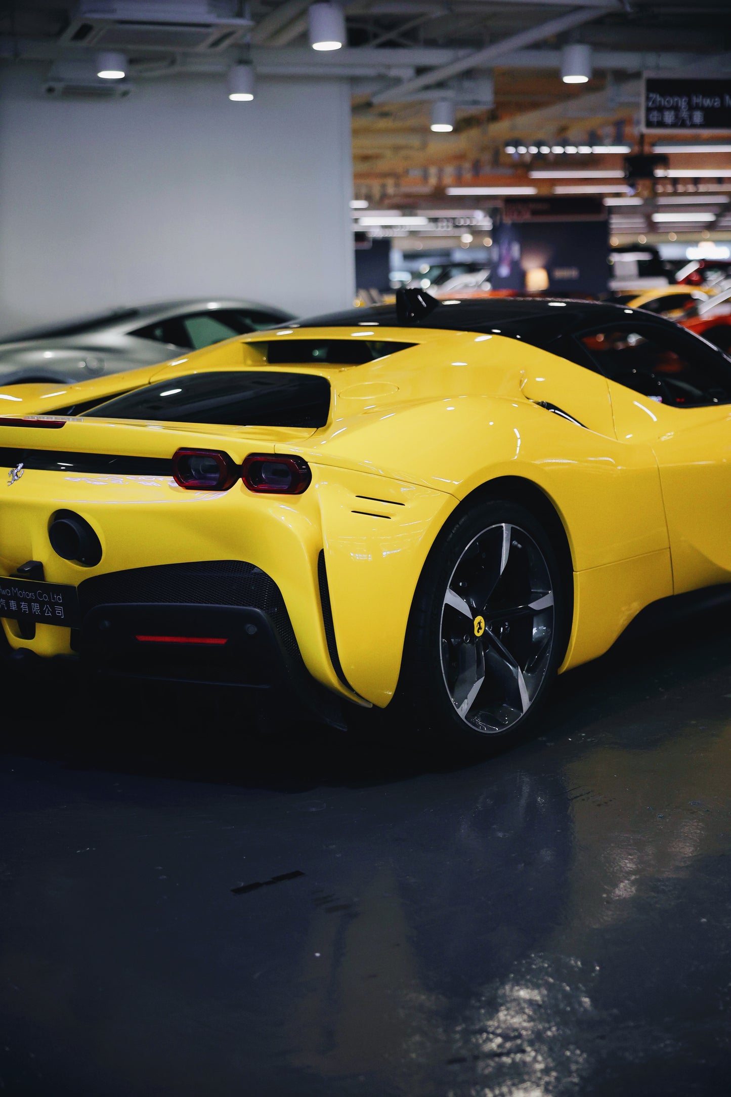 2021 Ferrari SF90 STRADALE