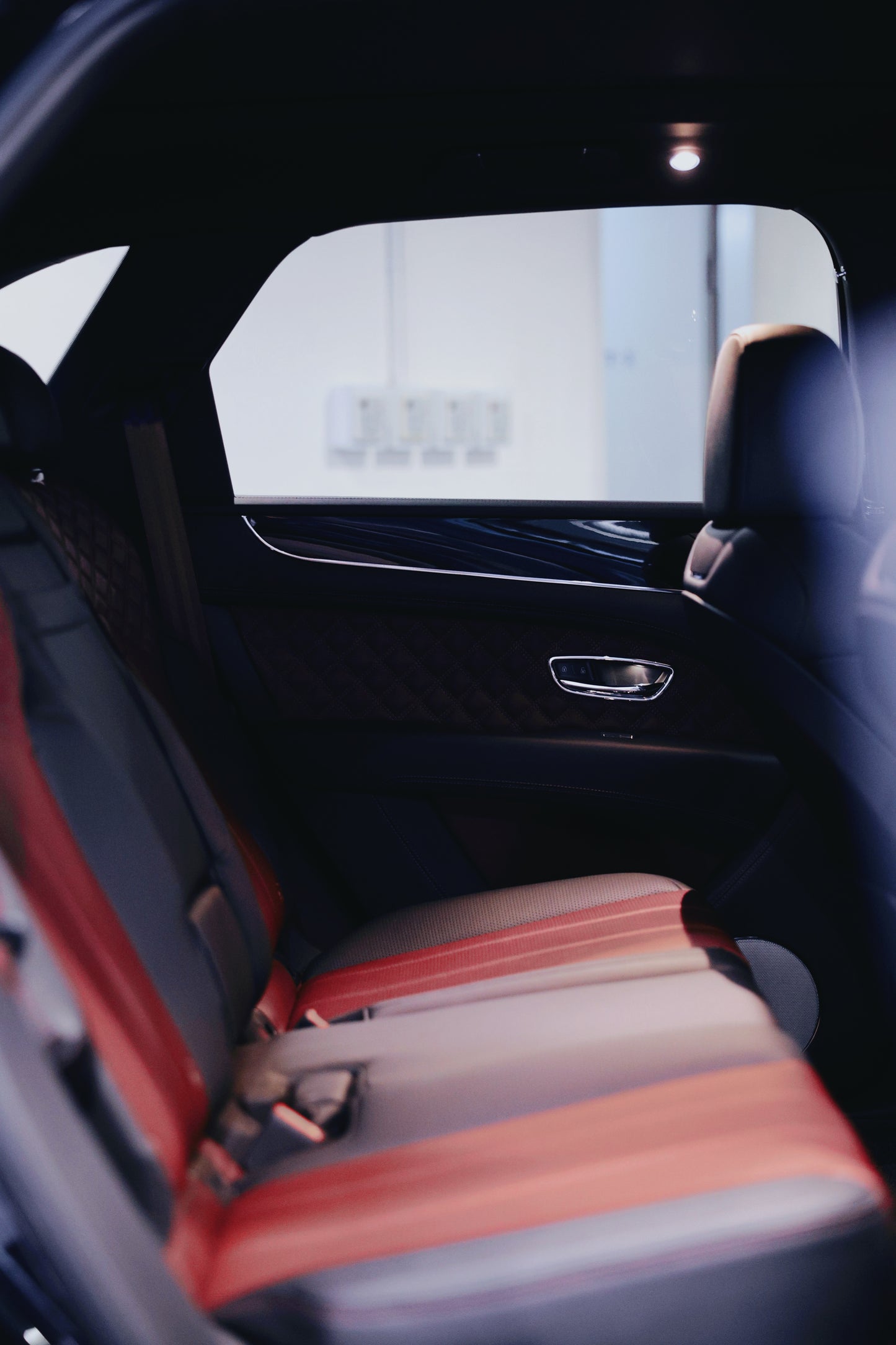 2021 Bentley Bentayga (Blackline)