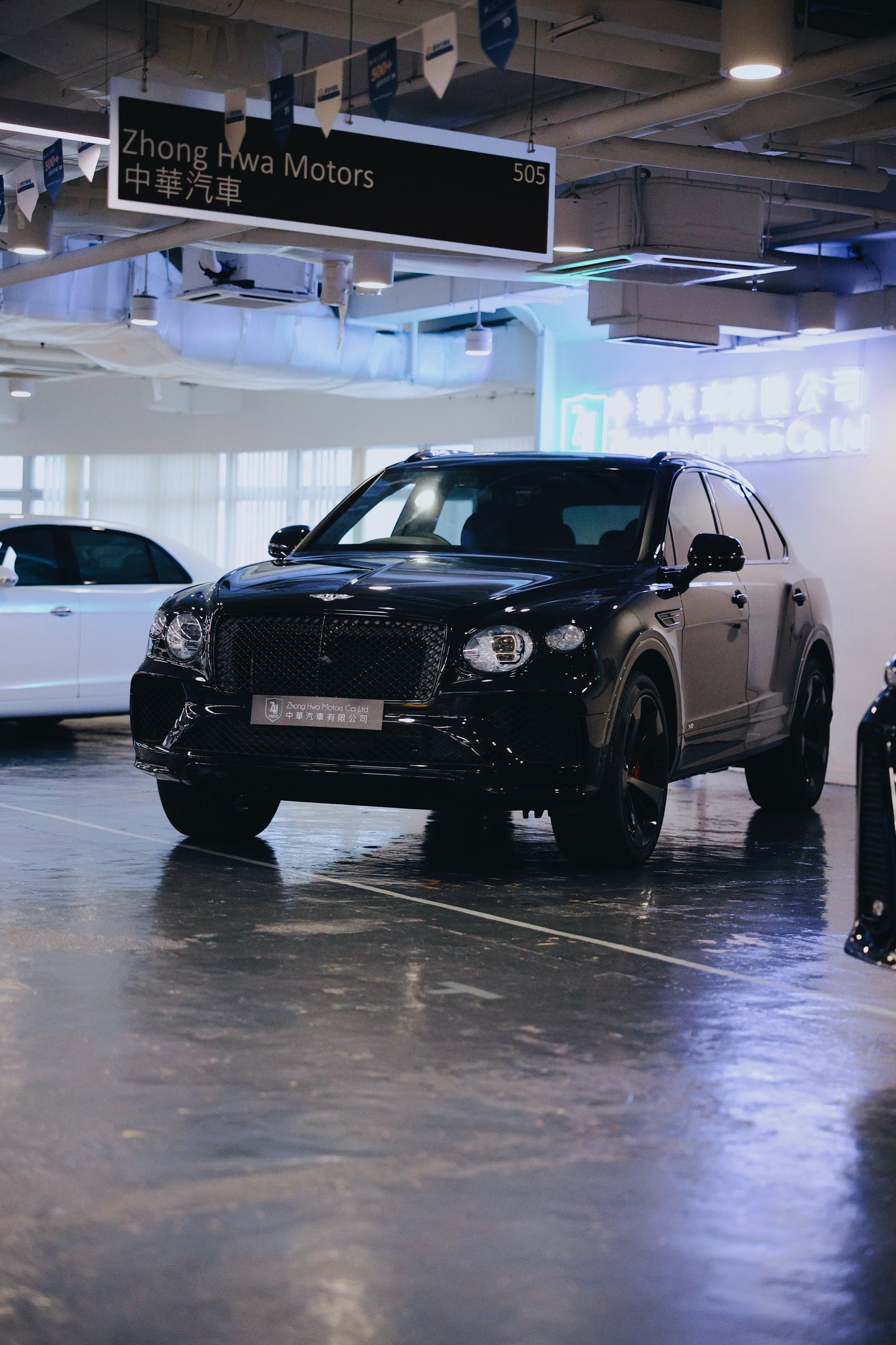 2021 Bentley Bentayga (Blackline)