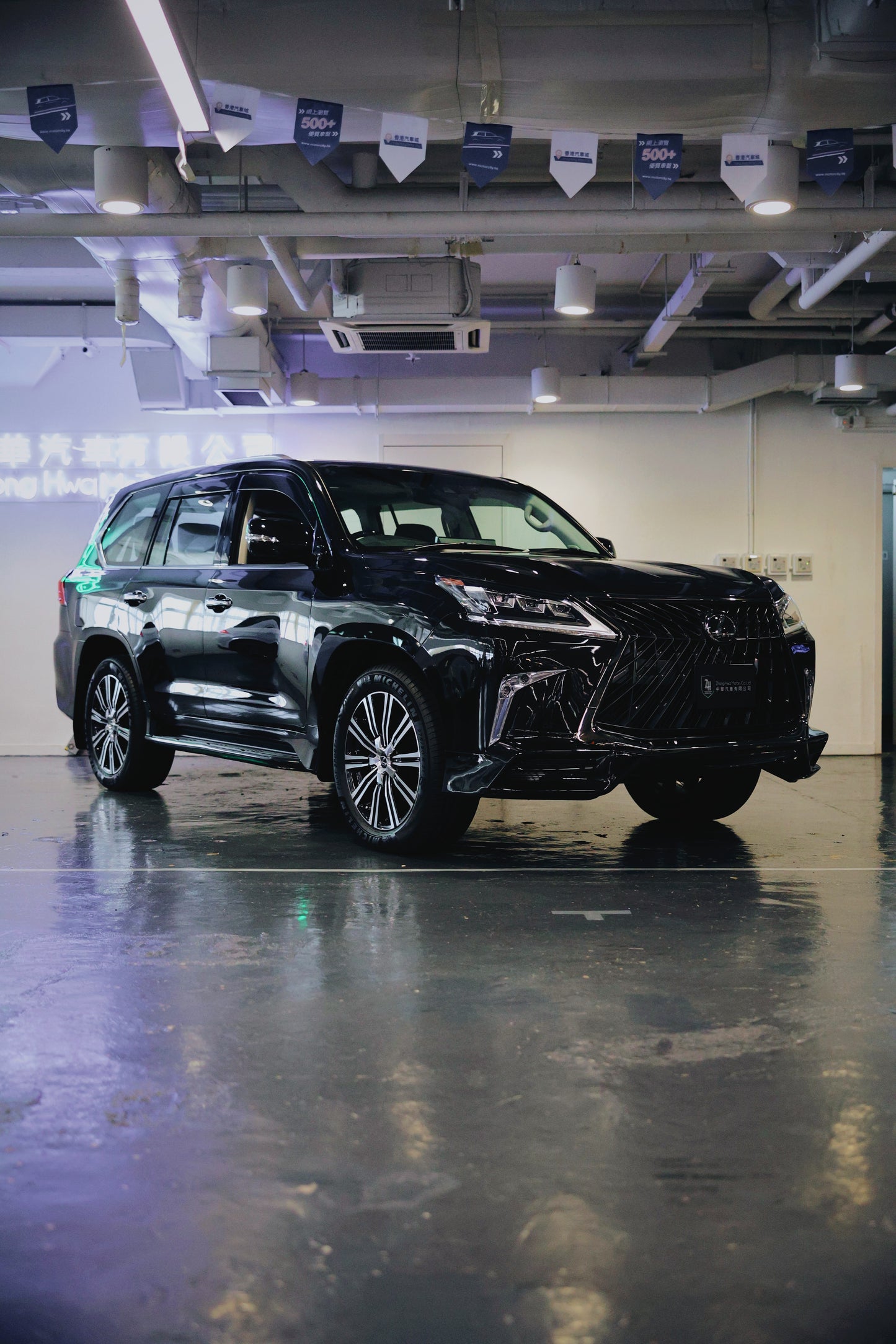 2021 LEXUS LX570 V8