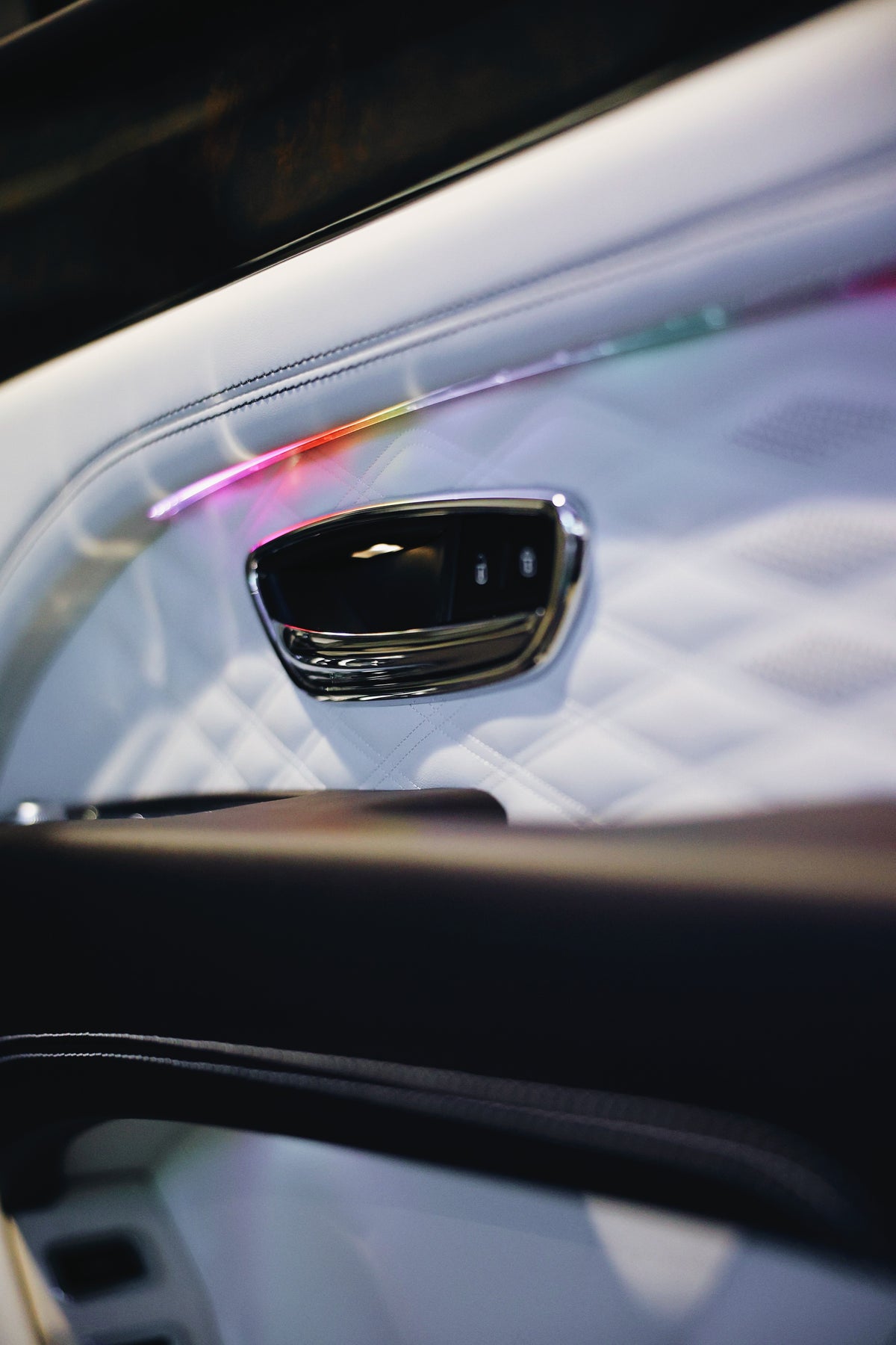 2024 Bentley Bentayga V8 EWB (Extended Wheelbase) Azure