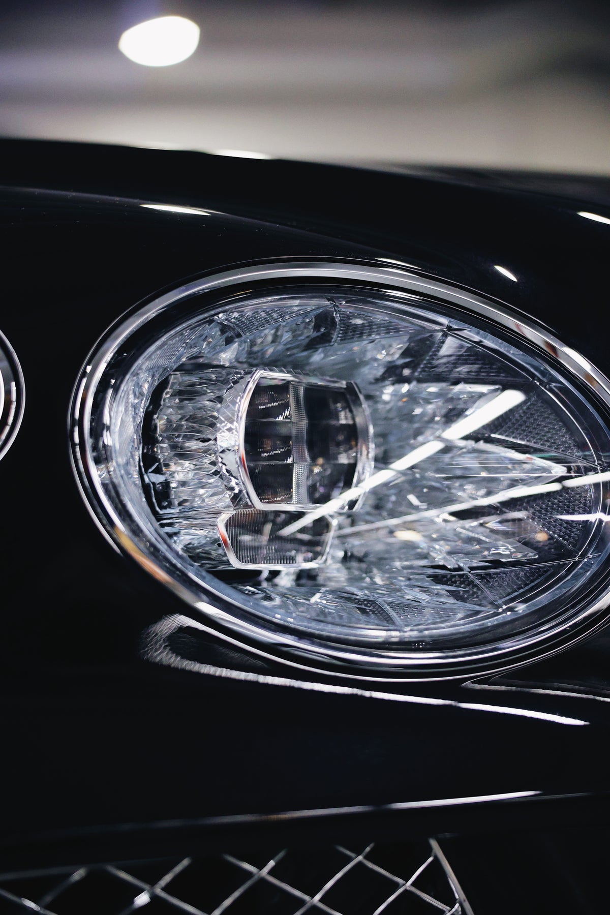 2024 Bentley Bentayga V8 EWB (Extended Wheelbase) Azure