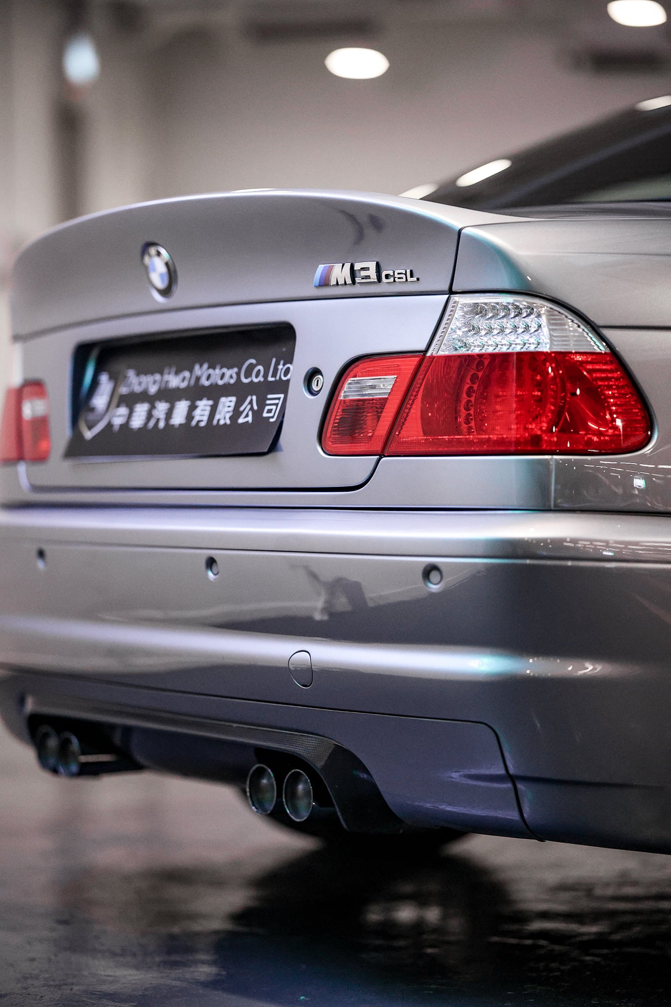 2004 BMW M3 CSL