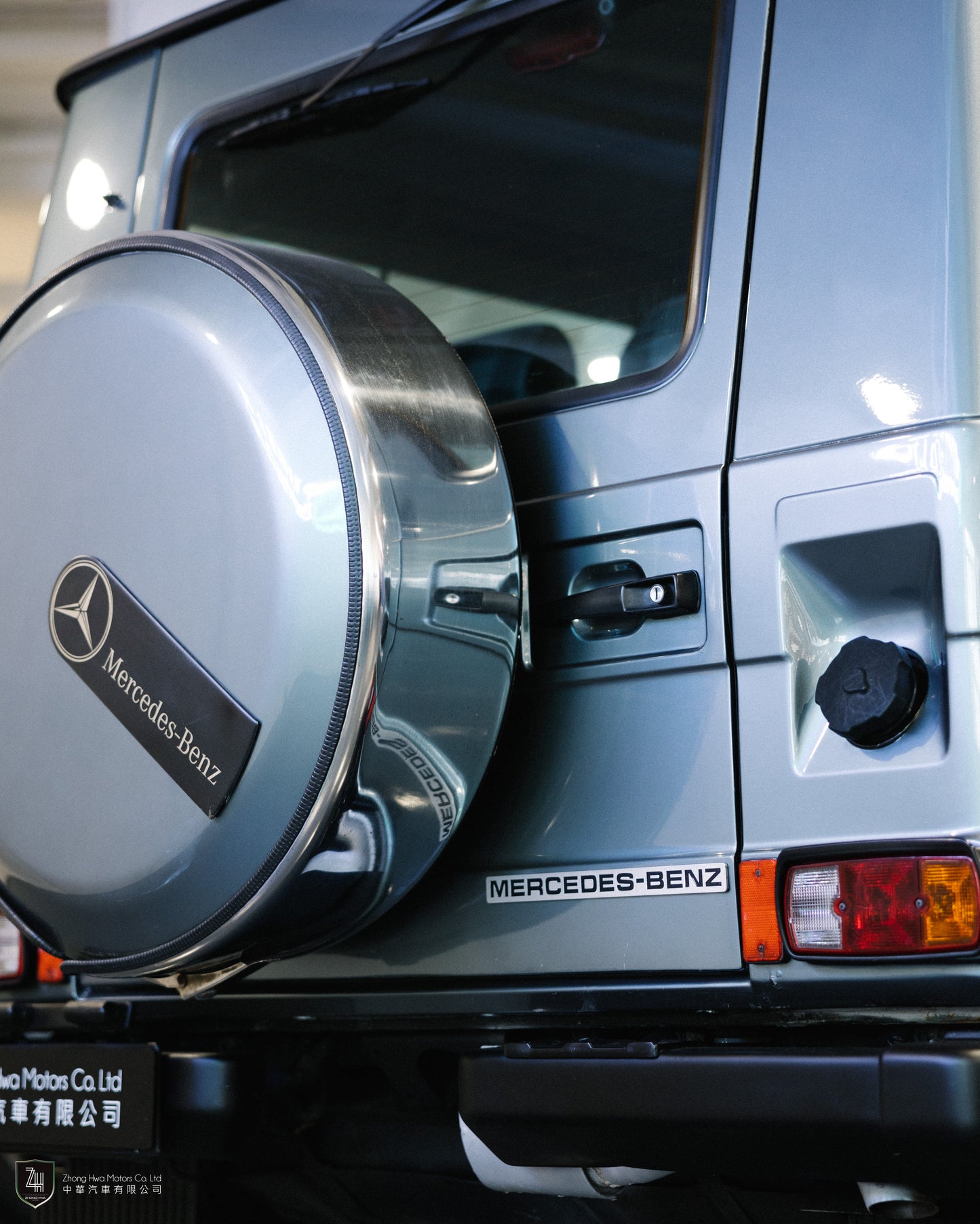 1987 Mercedes-Benz 230GE
